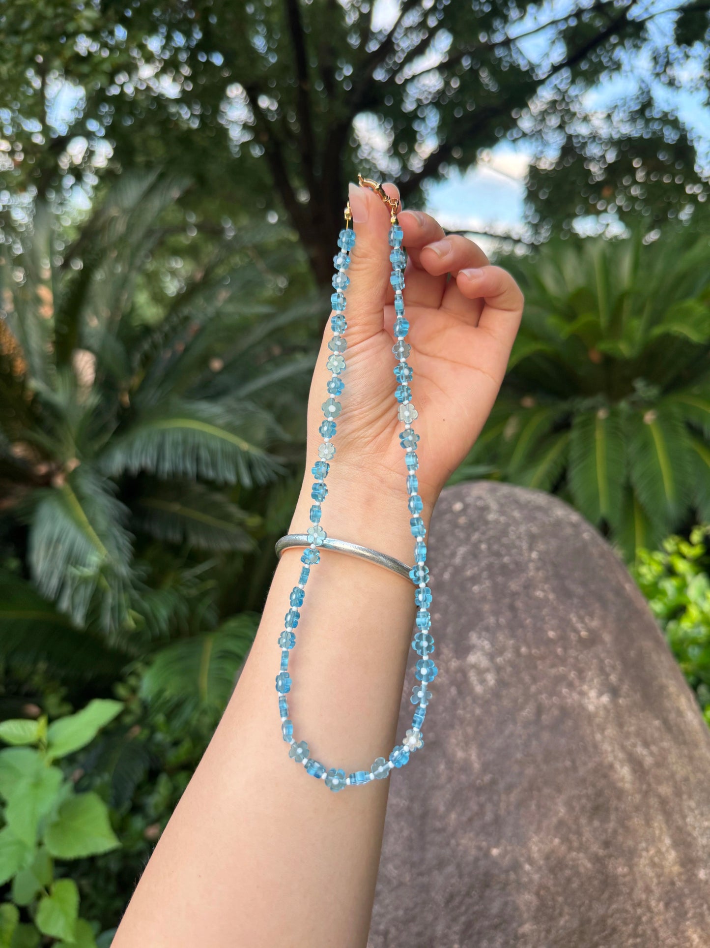 Aqua Daisy Chain Necklace