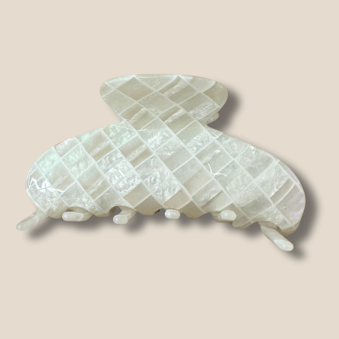 Iridescent Pearl Tile Everyday Claw