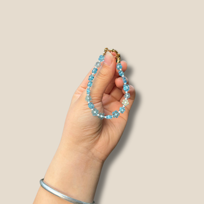 Aqua Daisy Chain Bracelet