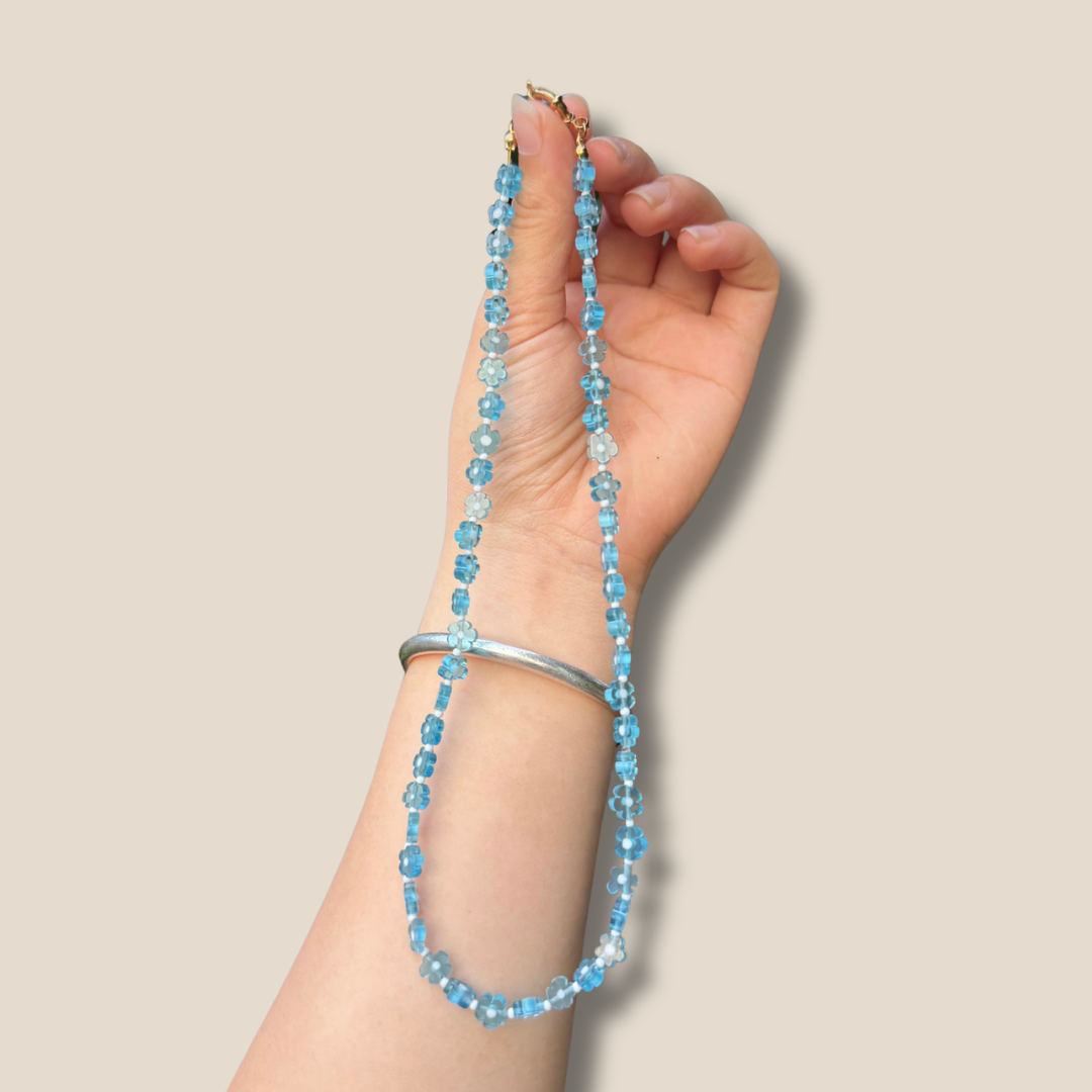 Aqua Daisy Chain Necklace